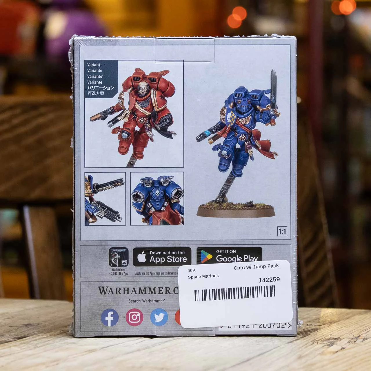 Warhammer 40K - Captain with Jump Pack - Image 2